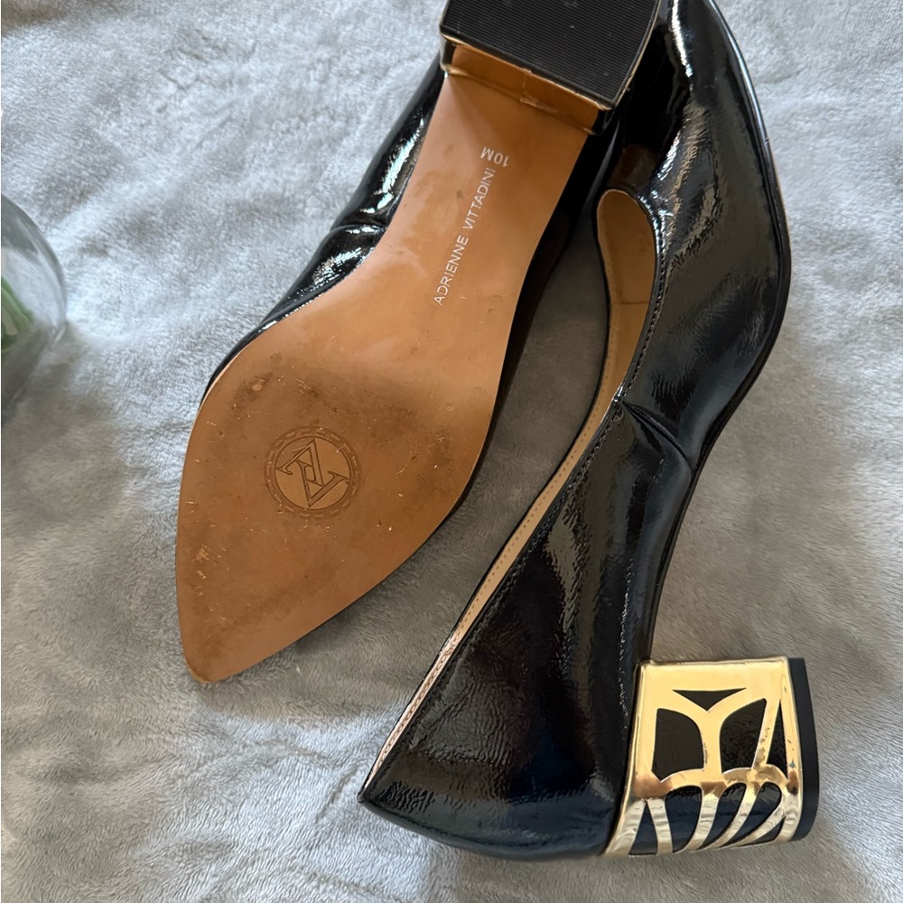 Elegant Black Patent Leather Heels - Picture 6 of 6